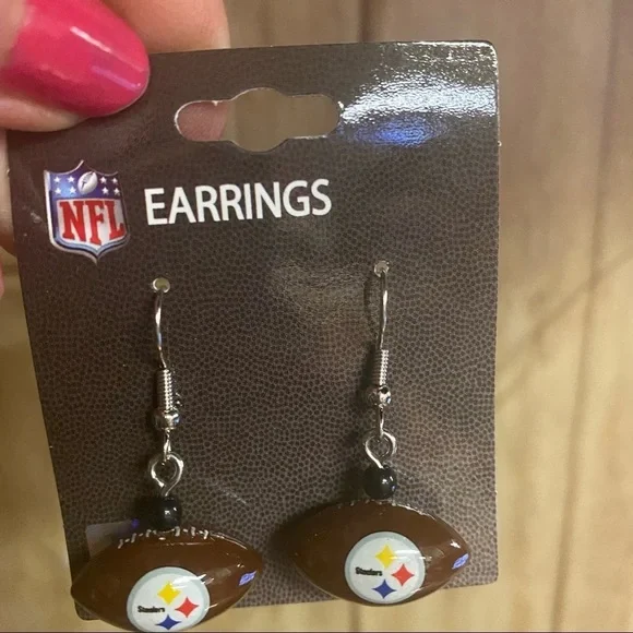 Pittburgh Steelers football earrings - Picture 2 of 8